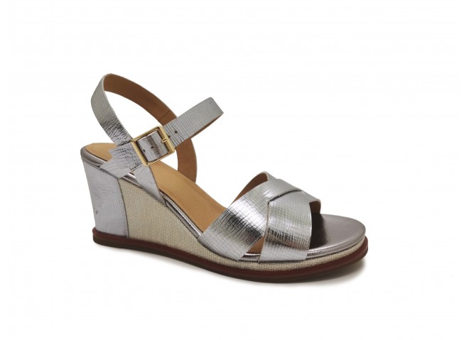 NU PIED FUGITIVE IROIZE